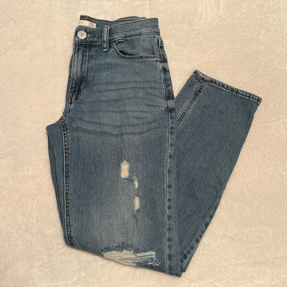 💜 SO Low Rise Distressed Boyfriend Jeans